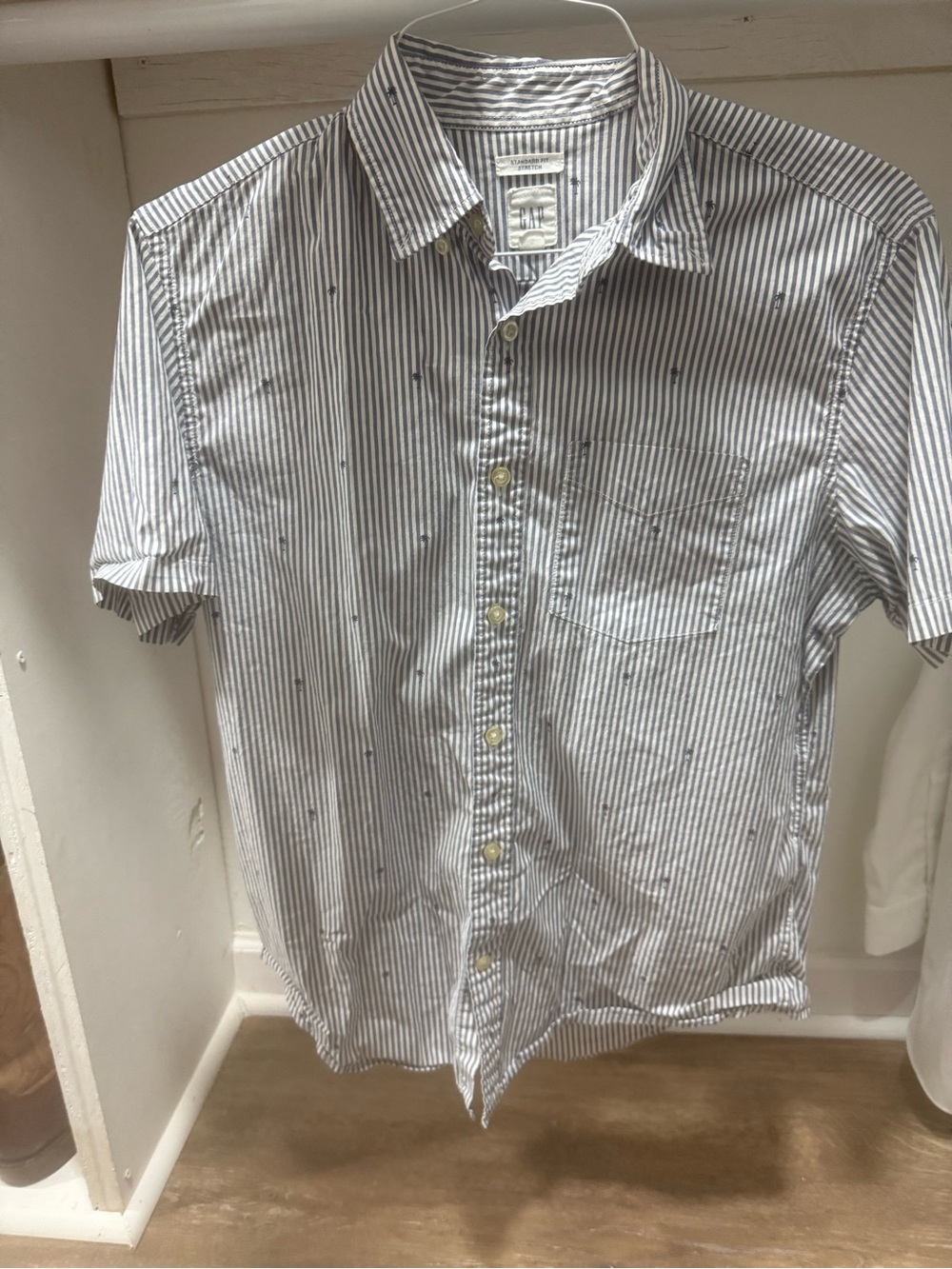 GAP Short-Sleeve Striped Button-Down Shirt - Blue and White, Palm Tree Pattern